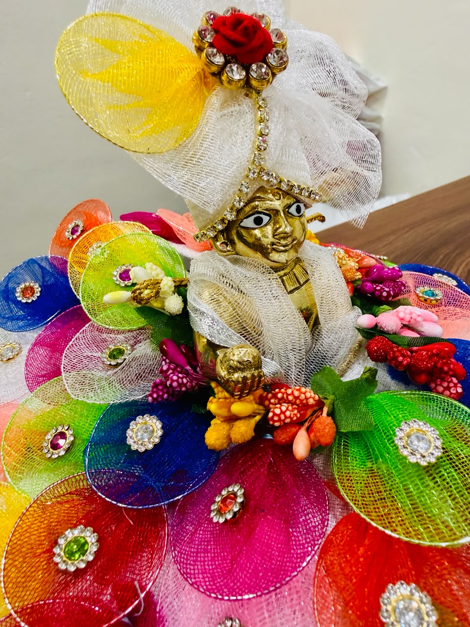 Laddu Gopal Ashtadhatu with handmade designer Lahriya poshak 2