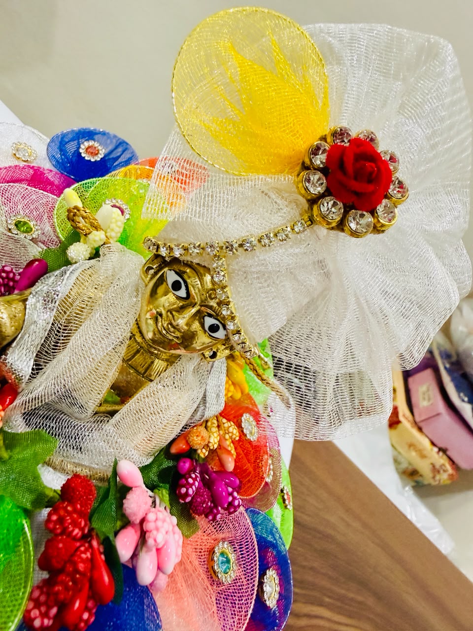 Laddu Gopal Ashtadhatu with handmade designer Lahriya poshak 6