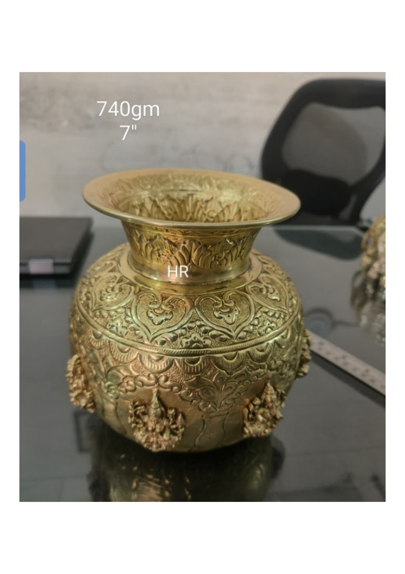 Brass  Kalash Fine finish 8 inch 1 kg aaprox
