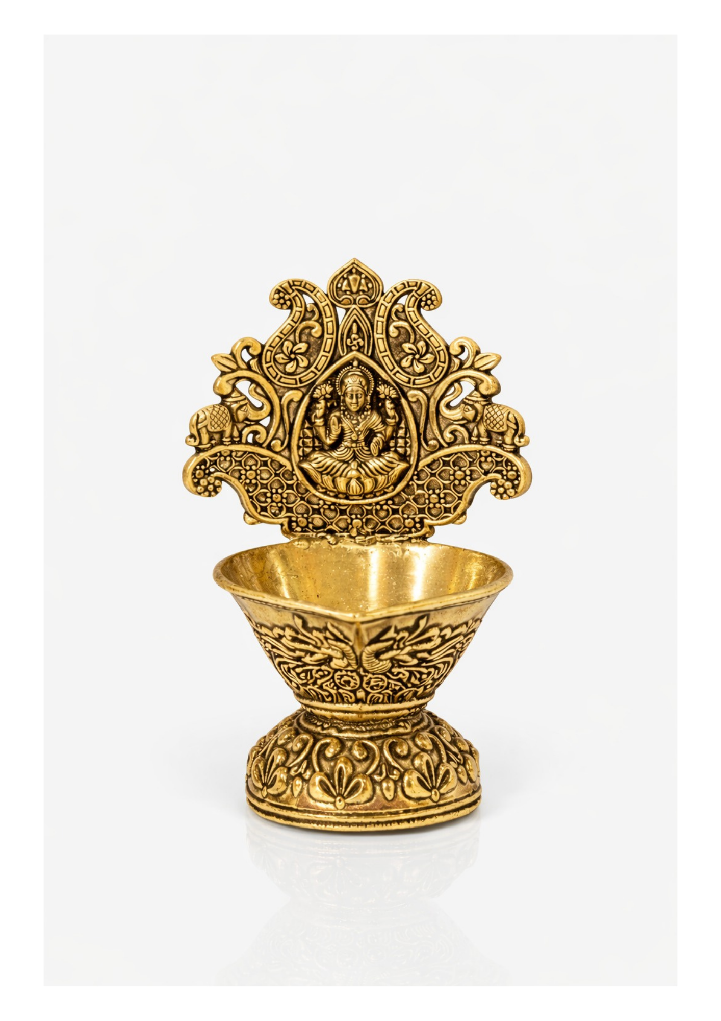 Brass Laxmi Diya 4 inch 150 Gm aaprox
