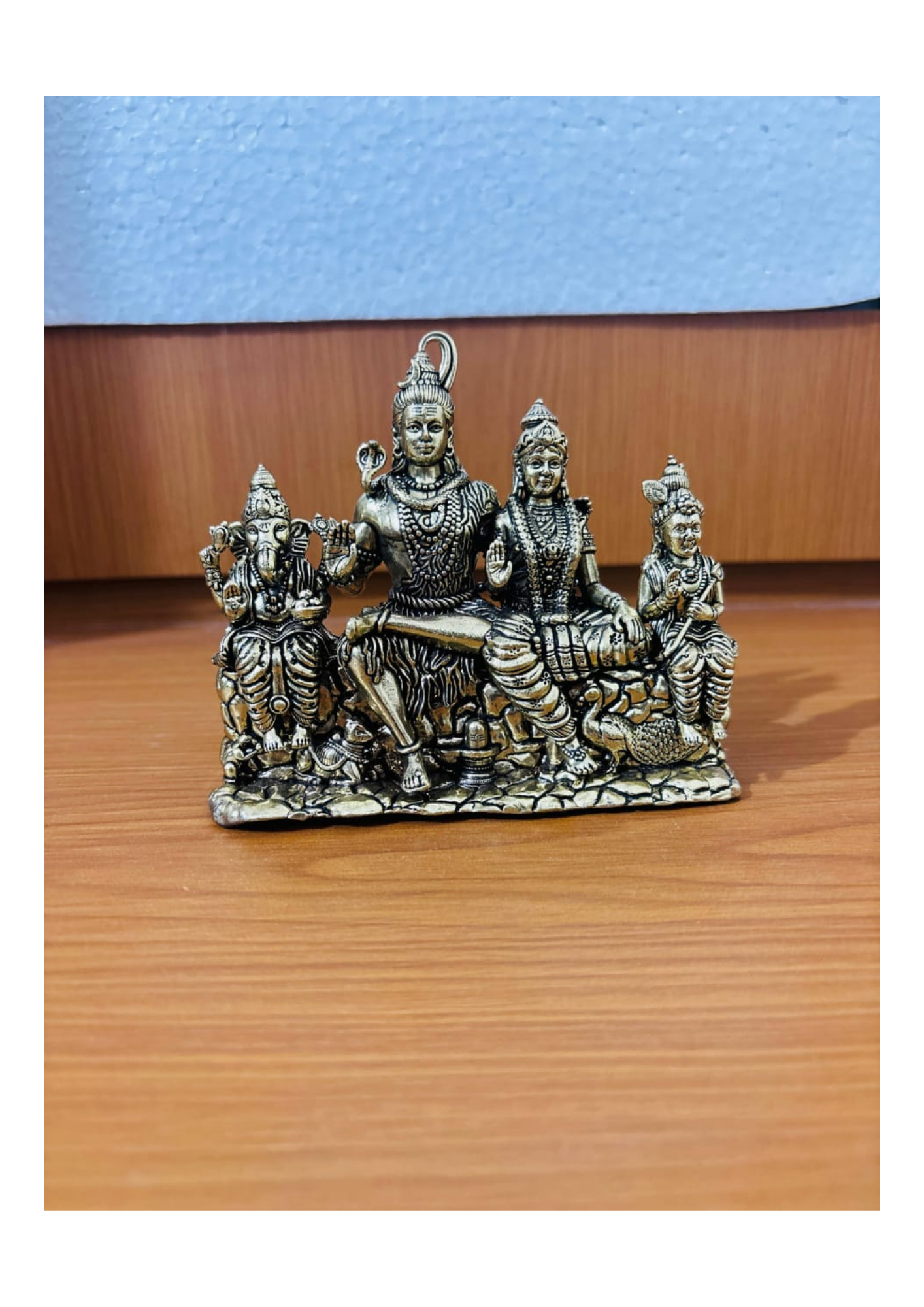 3.5"BRASS SHIV FAMILY(260GM) aaprox